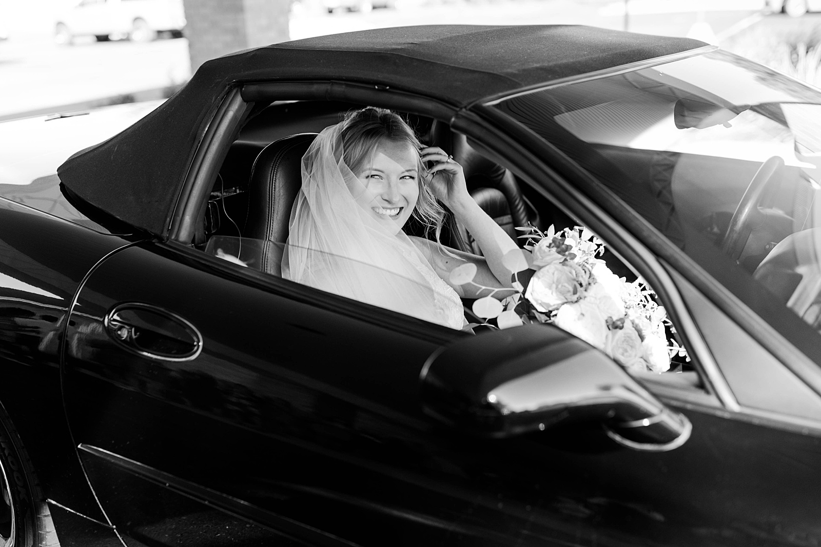Wedding Photographer-Holland Michigan-Kara Hanes Photography_0046.jpg