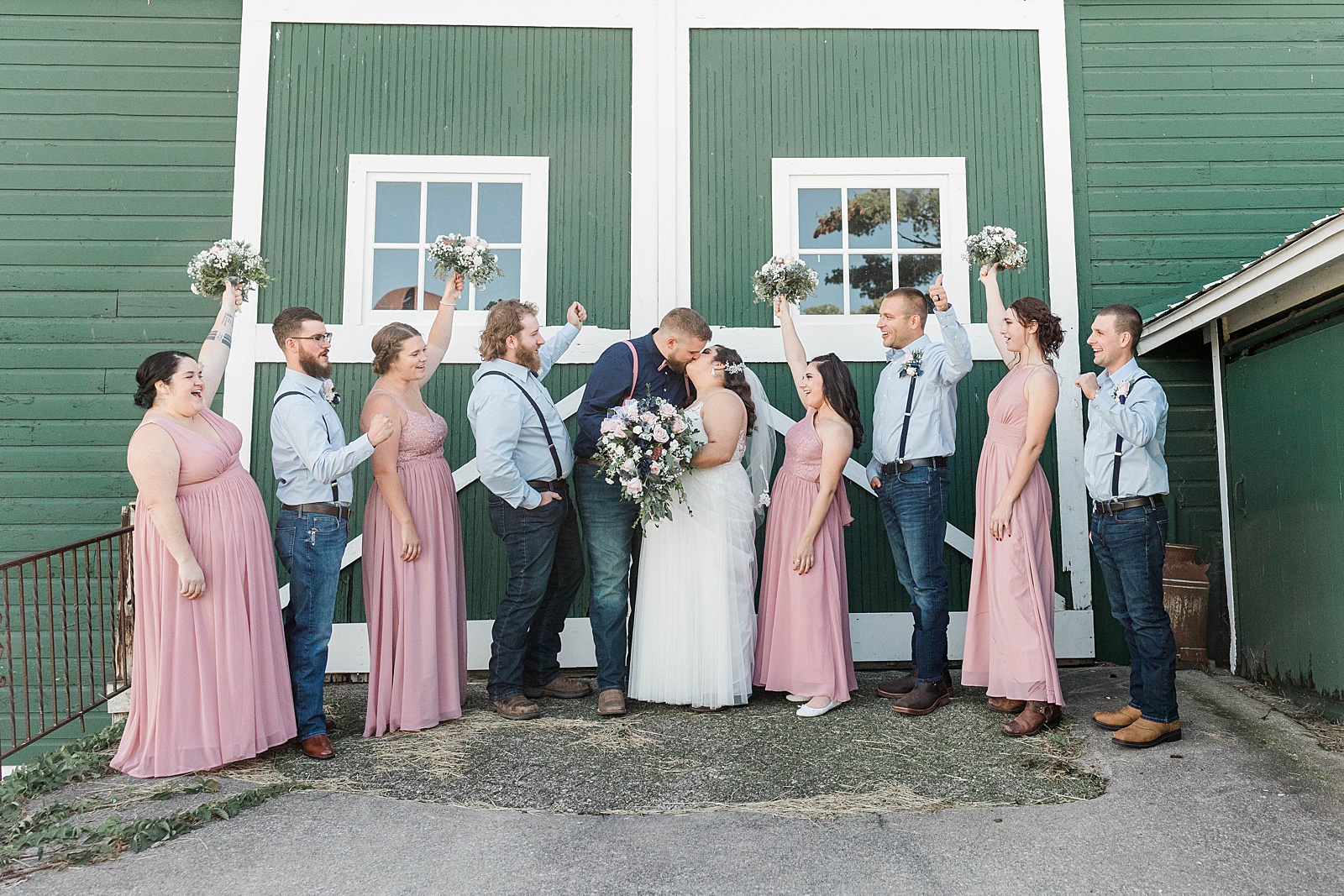Wedding photographer-Post Family Farm-Kara Hanes Photography_0041.jpg