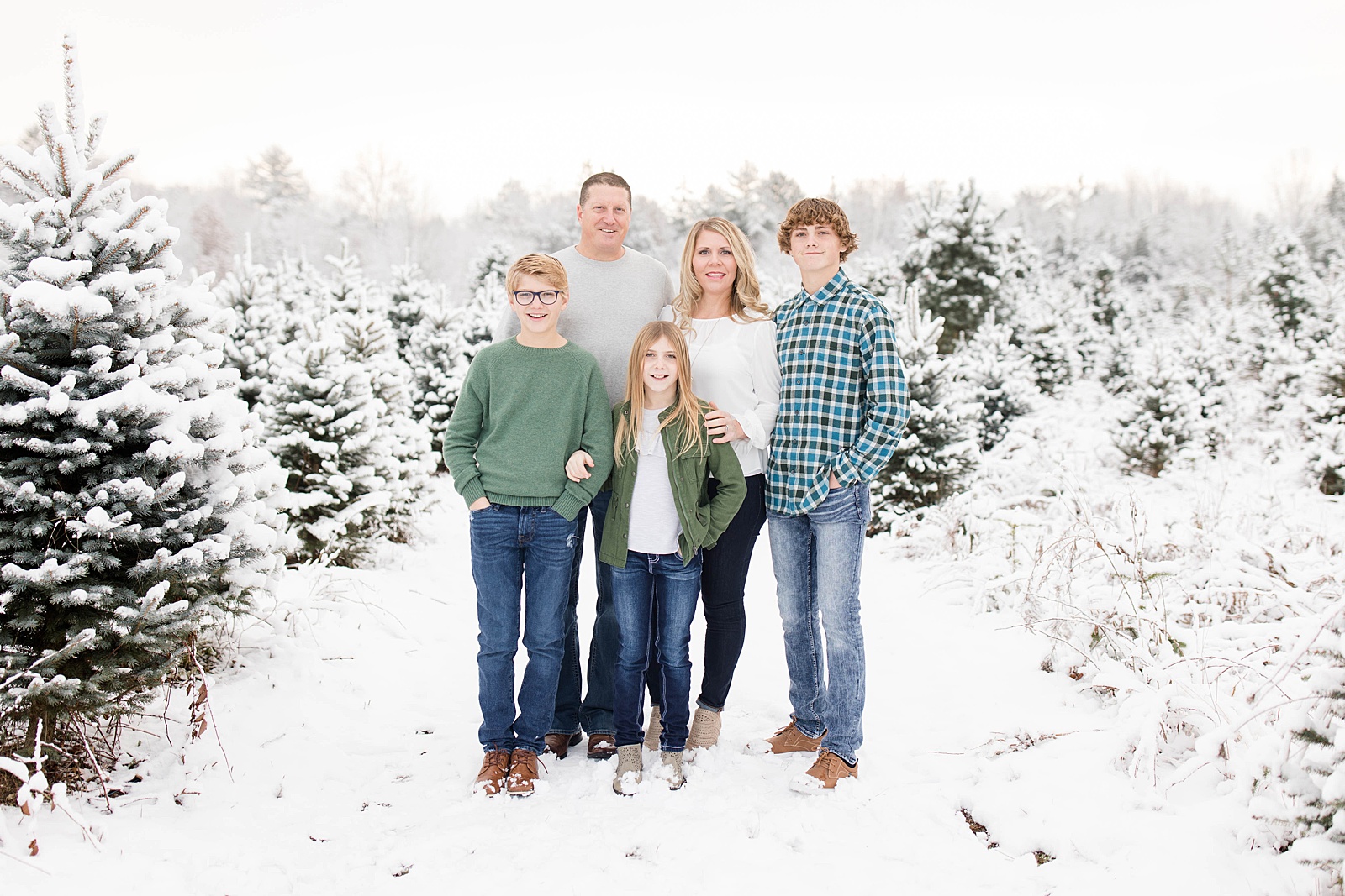 Winter Family Session-Kara Hanes Photography_0011.jpg