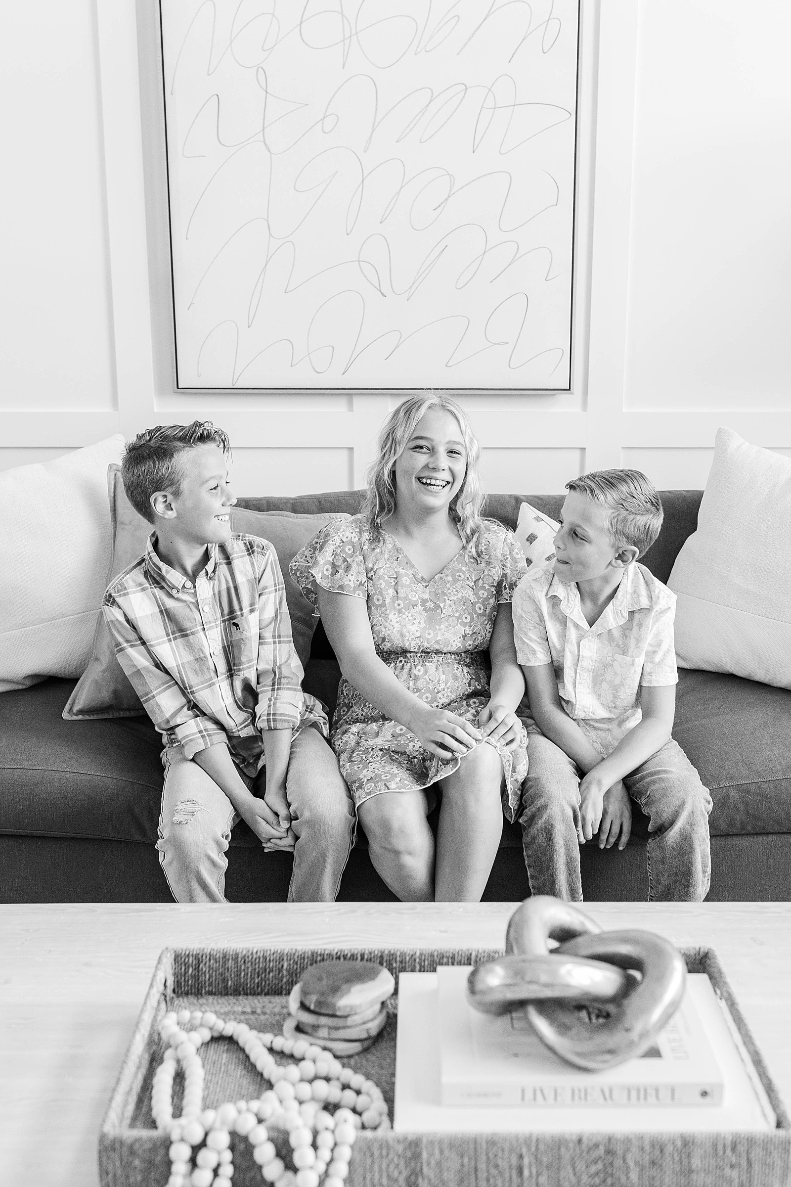 Family- Home Session -Kara Hanes Photograph_0003.jpg