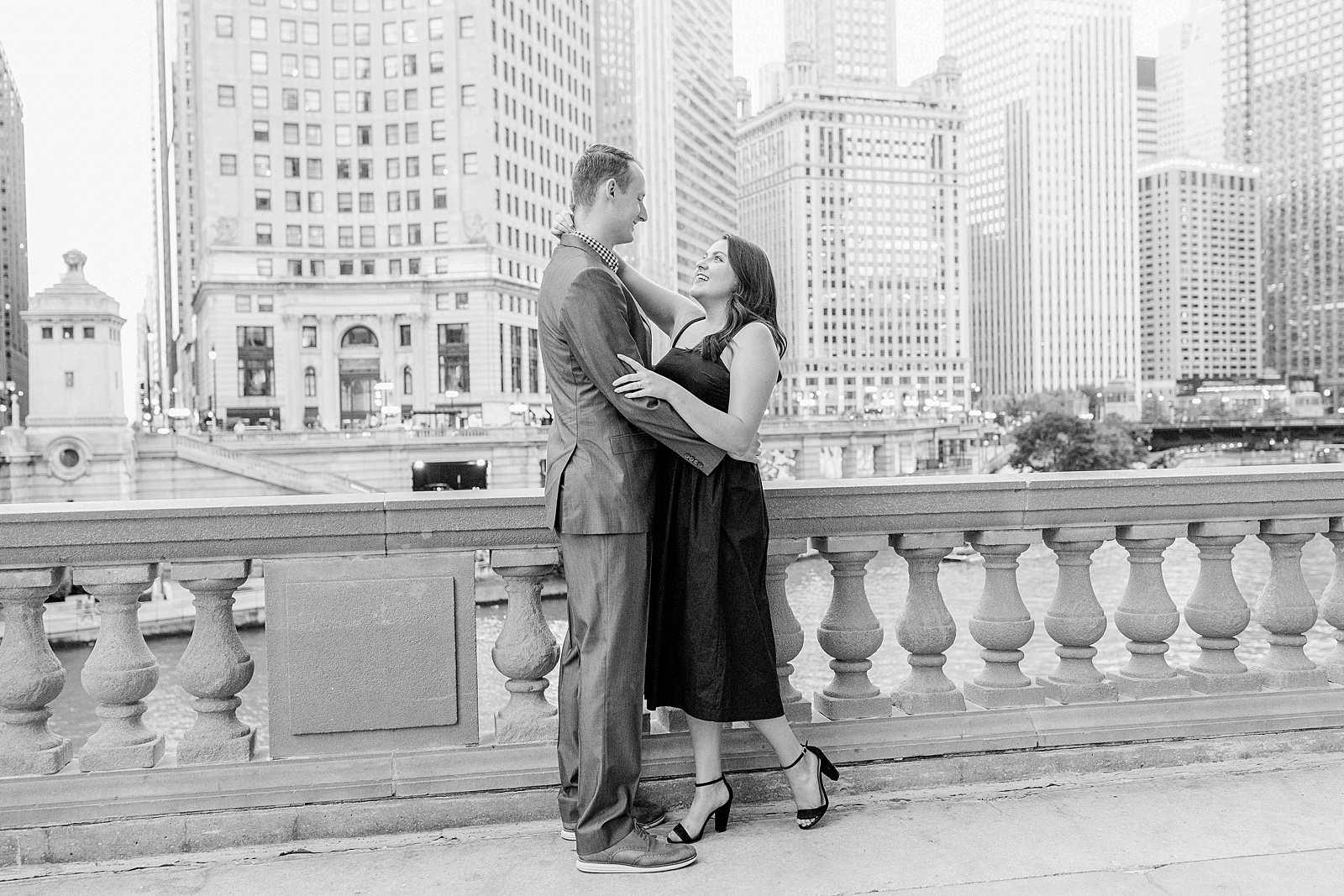 Chicago Engagement Photos- Kara Hanes Photography_0010.jpg