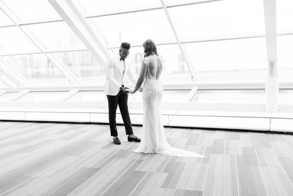 Romantic wedding portraits at Adler Planetarium