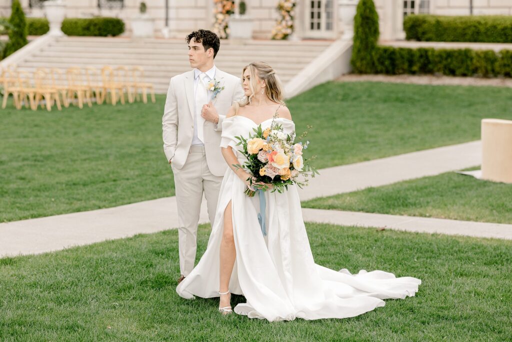 Elegant wedding at the Detroit War Memorial in Detroit Michigan