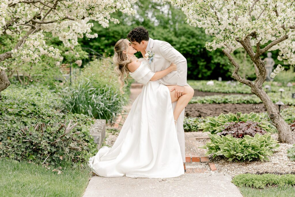 Wedding portraits in the Detroit War Memorial gardens